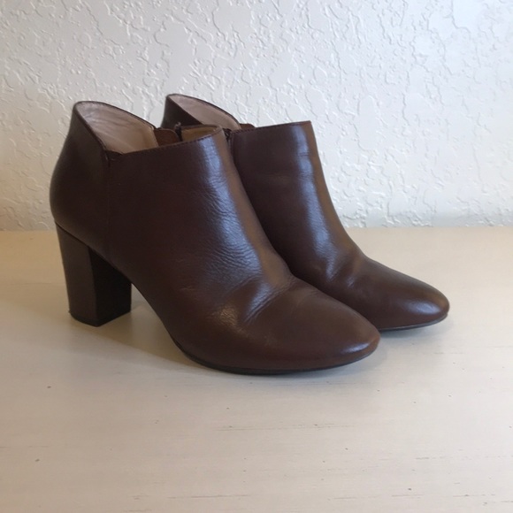 H by Halston ankle boots - Picture 1 of 4